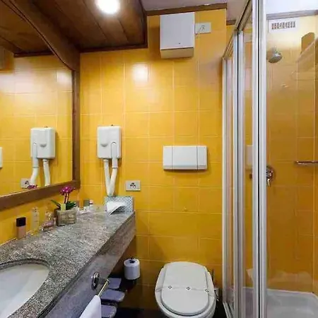 Dell'hotel Alaska A Cortina, Con Posto Auto Apartman Cortina dʼAmpezzo