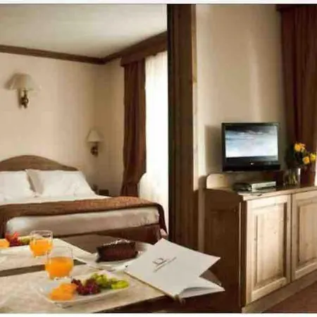 Dell'hotel Alaska A Cortina, Con Posto Auto Cortina dʼAmpezzo